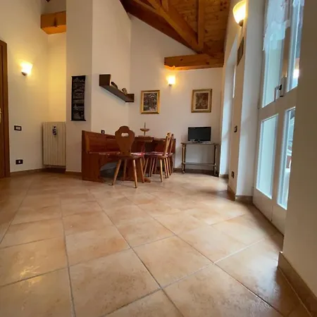 Attico Sul Rosa Ceppo Morelli